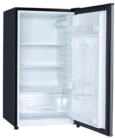 Magic Chef fridge with glass internal shelves
