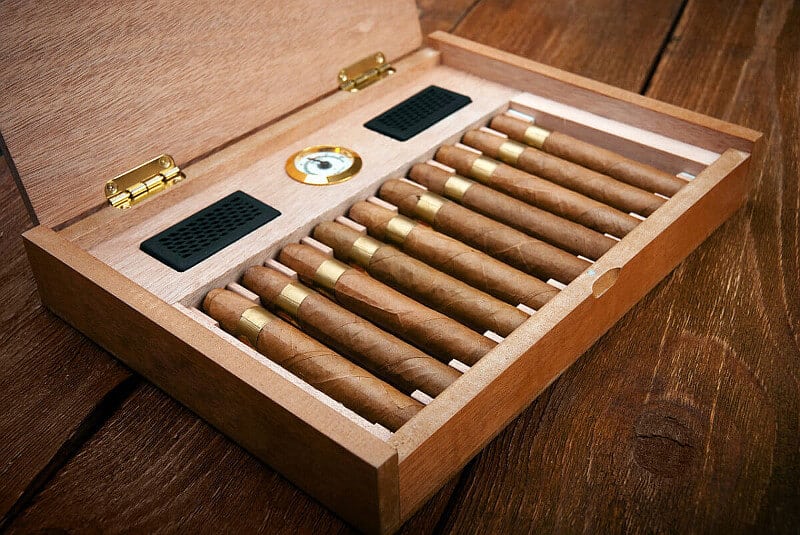 cigar humidor