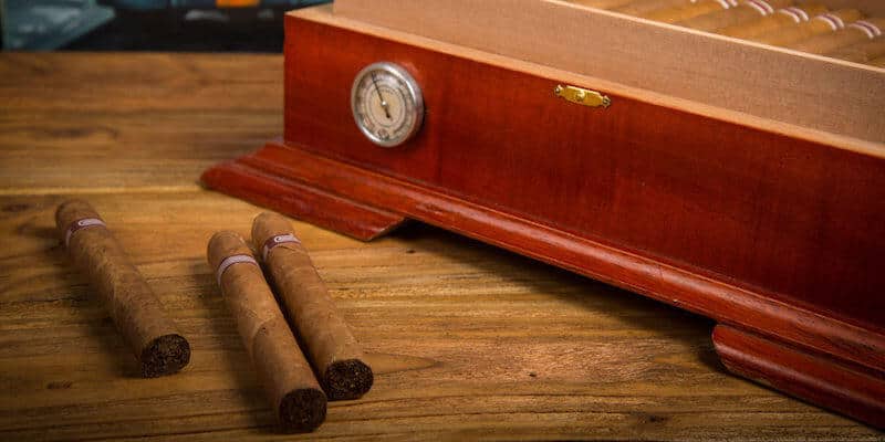 best humidifiers to retain your cigar's taste