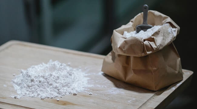 neutralize odors with baking soda