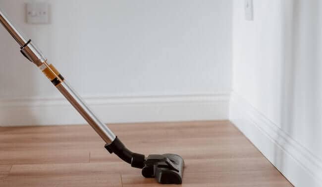 why is it hard to push upright vacuum cleaners